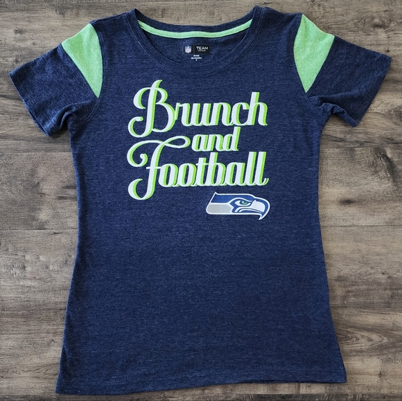 NFL Seattle Seahawks Brunch Football Short Sleeve Tee Women's Small - Picture 4 of 13